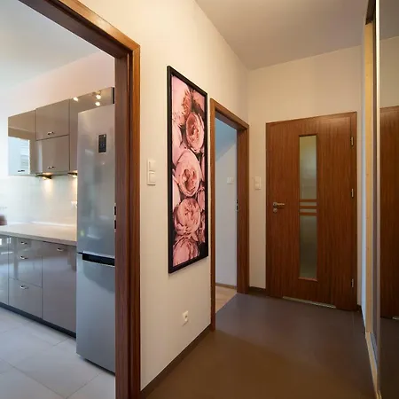 Διαμέρισμα Przymorze Nadmorski Dwor By Renters Γκντανσκ
